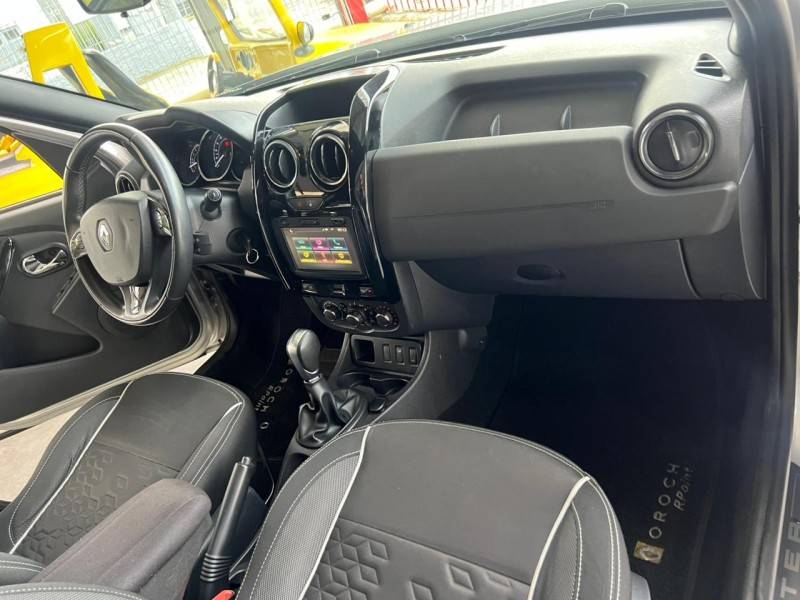 RENAULT - DUSTER OROCH - 2017/2017 - Prata - R$ 71.900,00