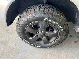 MITSUBISHI - PAJERO TR4 - 2008/2008 - Prata - R$ 44.900,00