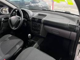 CHEVROLET - CLASSIC - 2013/2014 - Branca - R$ 25.900,00