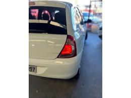 RENAULT - CLIO - 2015/2015 - Branca - R$ 34.900,00