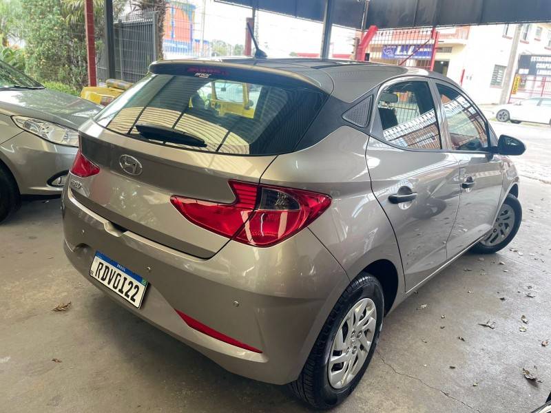 HYUNDAI - HB20 - 2020/2020 - Dourada - R$ 55.900,00