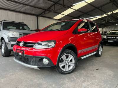 VOLKSWAGEN - CROSSFOX - 2010/2010 - Vermelha - R$ 41.900,00