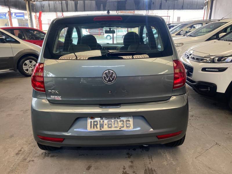 VOLKSWAGEN - FOX - 2011/2011 - Verde - R$ 31.900,00