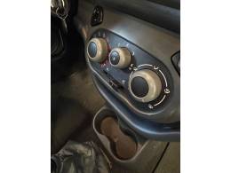FIAT - UNO - 2013/2013 - Prata - R$ 31.900,00