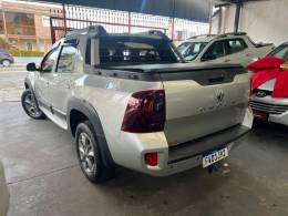 RENAULT - DUSTER OROCH - 2017/2017 - Prata - R$ 71.900,00