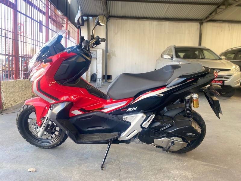 HONDA - ADV 150 - 2021/2022 - Vermelha - R$ 22.900,00