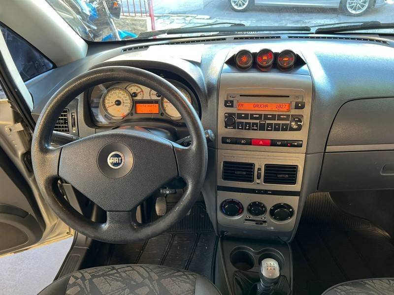 FIAT - IDEA - 2008/2008 - Prata - R$ 31.900,00