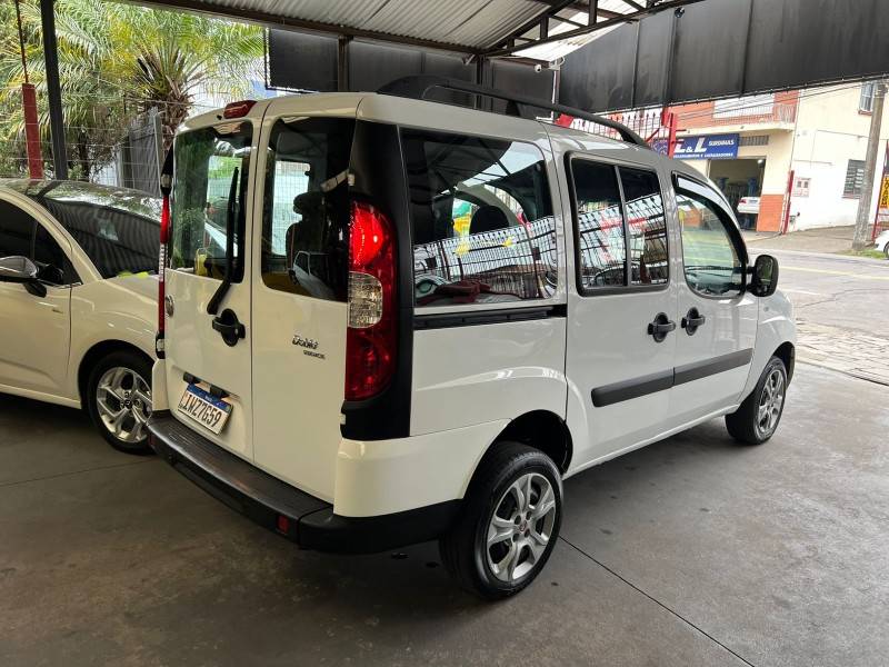 FIAT - DOBLÓ - 2016/2016 - Branca - R$ 54.900,00