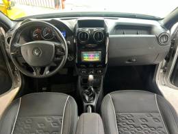 RENAULT - DUSTER OROCH - 2017/2017 - Prata - R$ 71.900,00