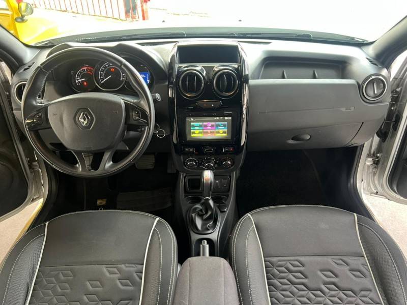 RENAULT - DUSTER OROCH - 2017/2017 - Prata - R$ 71.900,00