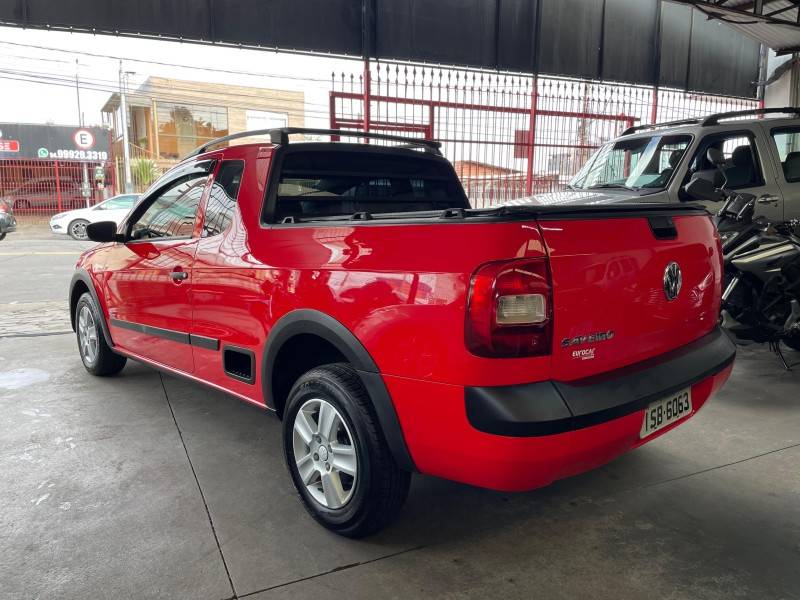 VOLKSWAGEN - SAVEIRO - 2011/2012 - Vermelha - R$ 41.900,00