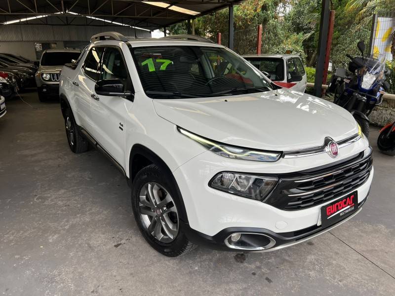 FIAT - TORO - 2017/2017 - Prata - R$ 99.900,00