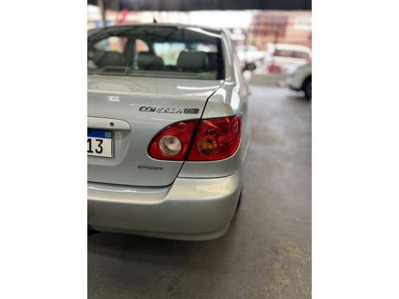 TOYOTA - COROLLA - 2004/2004 - Prata - R$ 37.900,00