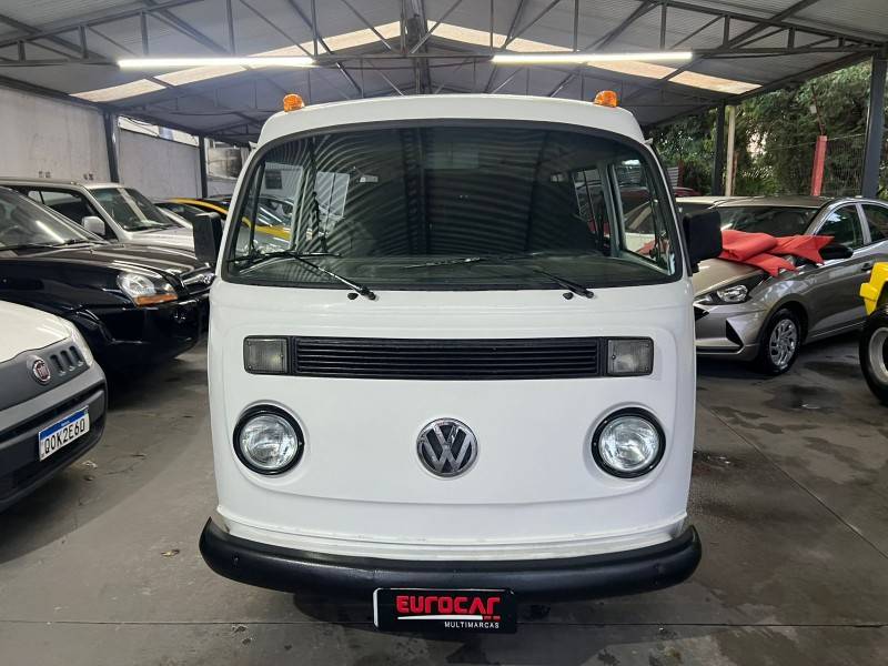 VOLKSWAGEN - KOMBI - 2004/2004 - Branca - R$ 25.900,00