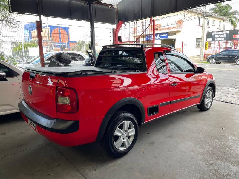 VOLKSWAGEN - SAVEIRO - 2011/2012 - Vermelha - R$ 41.900,00