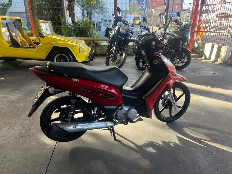 HONDA - BIZ 125 - 2013/2013 - Vermelha - R$ 12.000,00