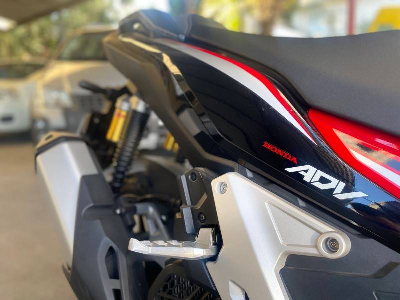 HONDA - ADV 150 - 2021/2022 - Vermelha - R$ 22.900,00