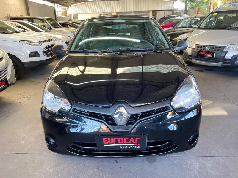 RENAULT - CLIO - 2013/2014 - Preta - R$ 30.900,00
