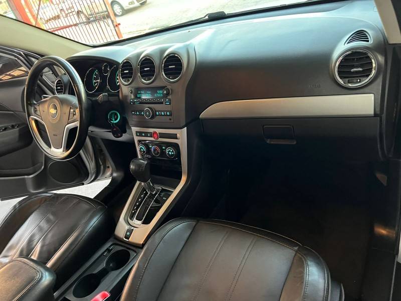 CHEVROLET - CAPTIVA - 2011/2011 - Prata - R$ 41.000,00