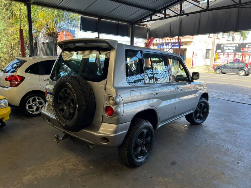 MITSUBISHI - PAJERO TR4 - 2008/2008 - Prata - R$ 44.900,00