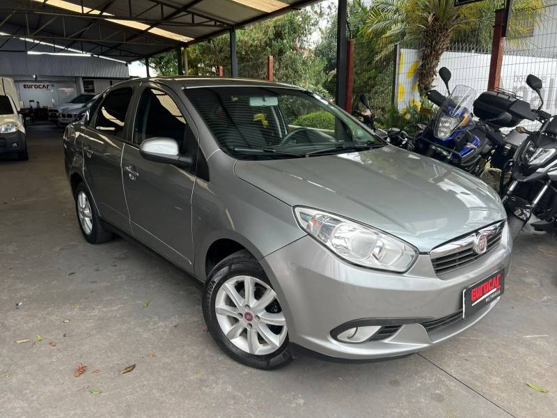 FIAT - GRAND SIENA - 2013/2013 - Cinza - R$ 34.900,00