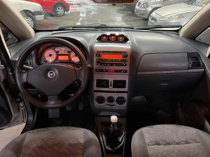 FIAT - IDEA - 2008/2008 - Prata - R$ 31.900,00