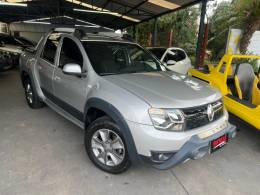 RENAULT - DUSTER OROCH - 2017/2017 - Prata - R$ 71.900,00