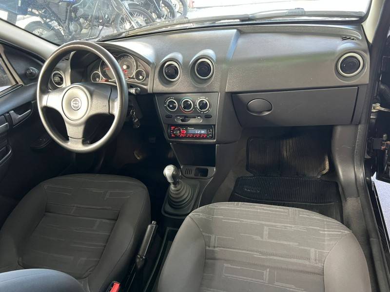 CHEVROLET - PRISMA - 2009/2010 - Preta - R$ 27.900,00