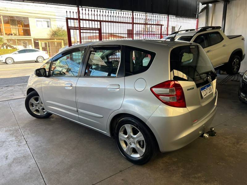 HONDA - FIT - 2009/2009 - Prata - R$ 44.900,00