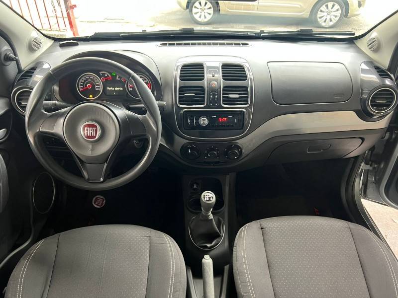 FIAT - GRAND SIENA - 2013/2013 - Cinza - R$ 34.900,00