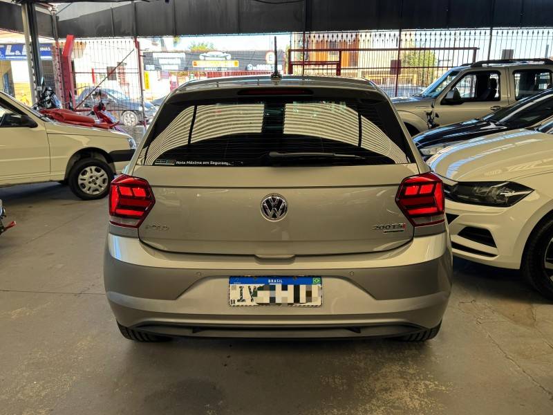 VOLKSWAGEN - POLO - 2018/2019 - Prata - R$ 82.900,00