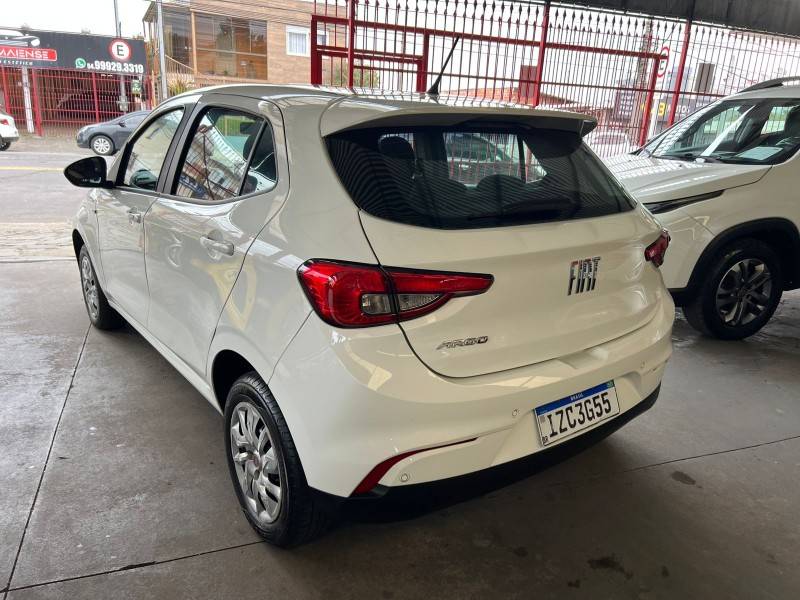 FIAT - ARGO - 2019/2019 - Branca - R$ 53.900,00