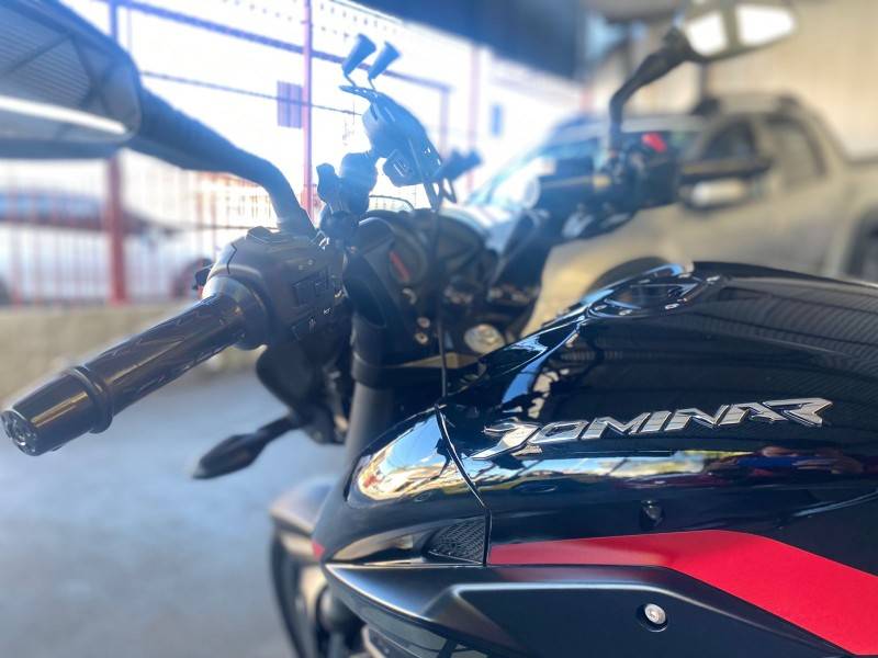 BAJAJ - DOMINAR D200 - 2024/2025 - Preta - R$ 19.900,00