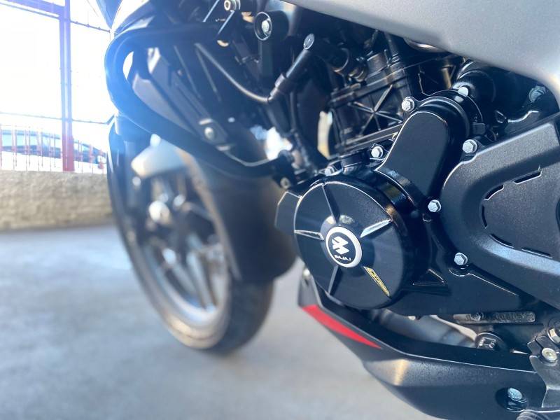 BAJAJ - DOMINAR D200 - 2024/2025 - Preta - R$ 19.900,00