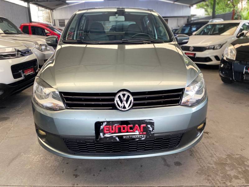 VOLKSWAGEN - FOX - 2011/2011 - Verde - R$ 31.900,00