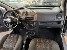FIAT - UNO - 2013/2013 - Prata - R$ 30.900,00