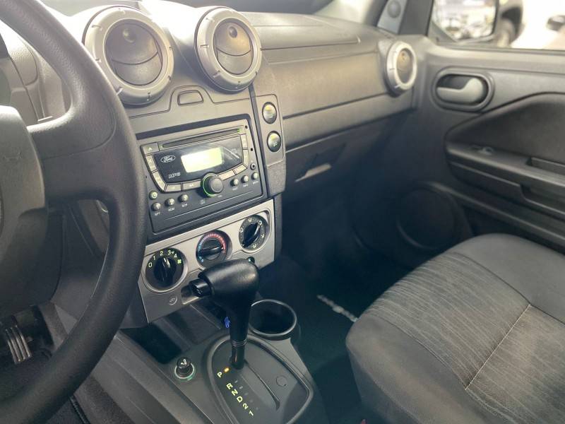 FORD - ECOSPORT - 2008/2008 - Prata - R$ 32.900,00