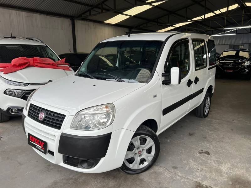 FIAT - DOBLÓ - 2016/2016 - Branca - R$ 54.900,00