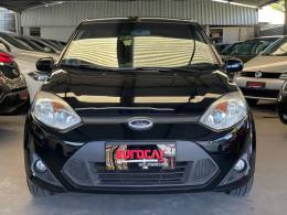 FORD - FIESTA - 2014/2014 - Preta - R$ 33.900,00