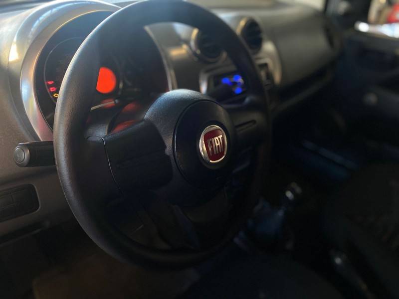 FIAT - UNO - 2013/2013 - Branca - R$ 29.900,00