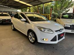 FORD - FOCUS - 2015/2015 - Branca - R$ 53.900,00