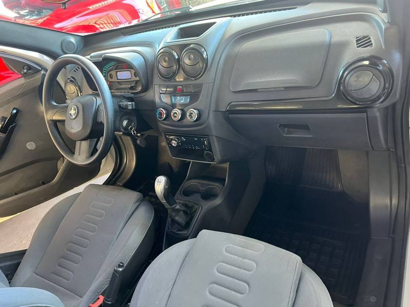 CHEVROLET - MONTANA - 2012/2012 - Branca - R$ 41.000,00