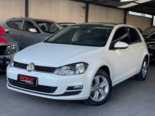 VOLKSWAGEN - GOLF - 2013/2014 - Branca - R$ 77.900,00