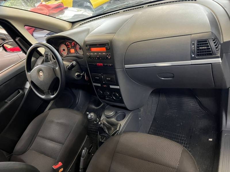 FIAT - IDEA - 2010/2010 - Preta - R$ 29.900,00