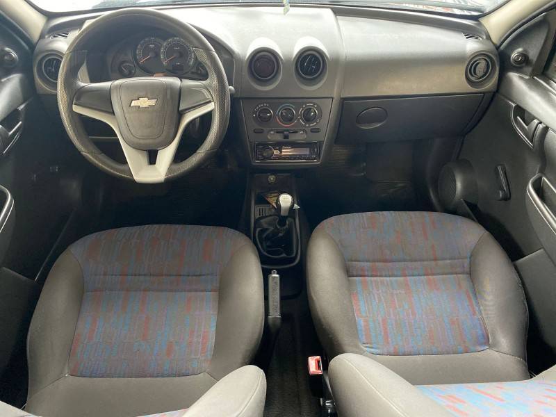 CHEVROLET - CELTA - 2010/2011 - Preta - R$ 21.900,00