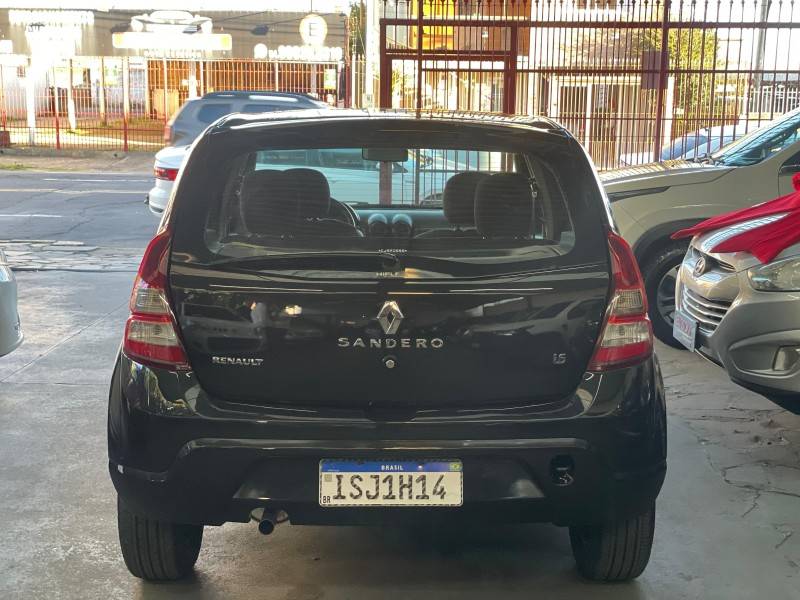 RENAULT - SANDERO - 2012/2012 - Preta - R$ 33.900,00