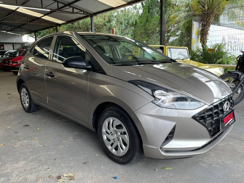 HYUNDAI - HB20 - 2020/2020 - Dourada - R$ 55.900,00