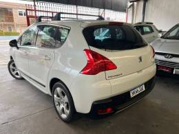 PEUGEOT - 3008 - 2011/2012 - Branca - R$ 39.900,00