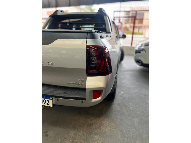 RENAULT - DUSTER OROCH - 2017/2017 - Prata - R$ 71.900,00